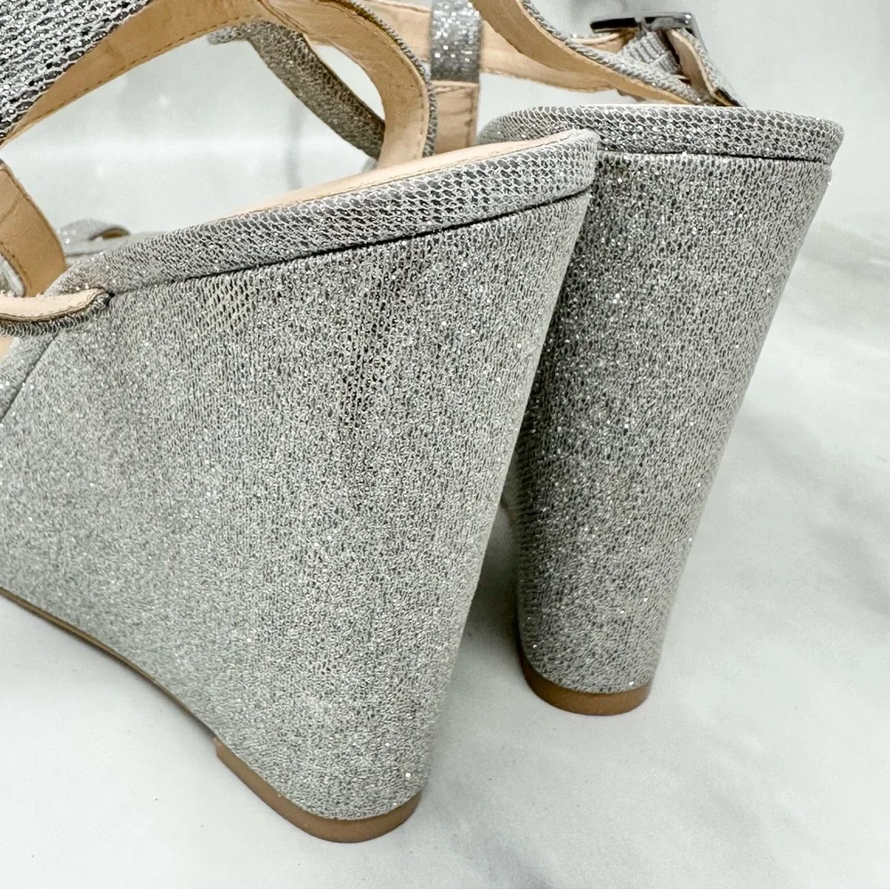 Nina Valery Silver Glitter Metallic Wedge Heel Strappy Sandal Shoes 7.5